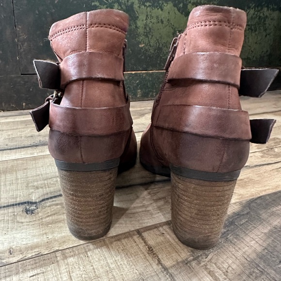 Josef Seibel Britney Bria Brown Bootie Ankle Boot size 7.5 - Picture 9 of 16
